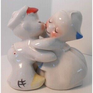Vintage Van Tellingen Salt and Pepper Shakers Dutch Huggers Kitchen Collectibles